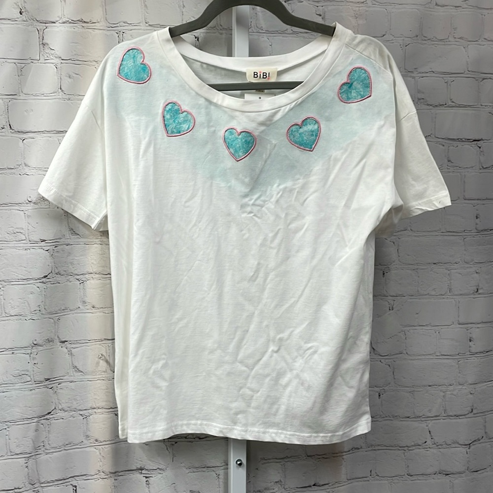 Bibi blue heart pink embroidered detail around collar white small tee sh…